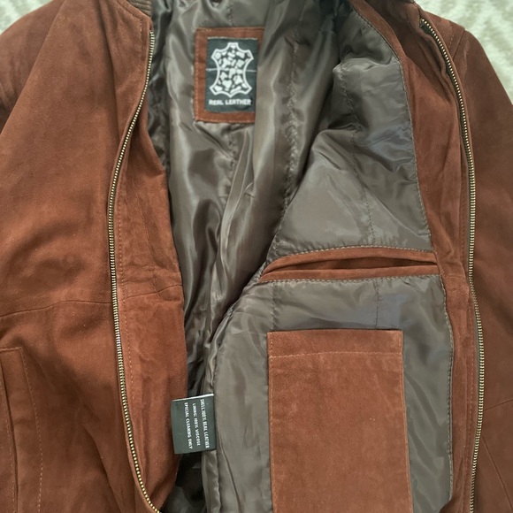 Brown 100% leather bomber jacket. Like New. Size XS - Picture 2 of 6